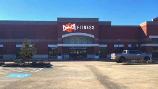 A Crunch Fitness is anticipated to open Oct. 1 in the First Colony Commons shopping center in Sugar Land. (Courtesy NewQuest Properties)