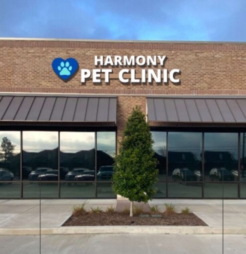 The full-service clinic provides vaccines; wellness exams; emergency care; and surgeries, including spaying, neutering, and tumor or lump removal. (Courtesy Harmony Pet Clinic)