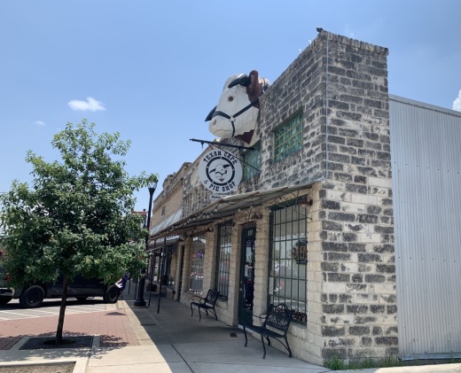 Texan Cafe & Pie Shop was previously closed on Mondays. (Megan Cardona/Community Impact Newspaper)