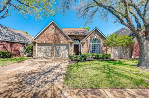 1118 Misty Lake Drive, a 2,276-square-foot house in Sugarmill, sold for between $285,001-$325,000 on May 12. (Courtesy Houston Association of Realtors)