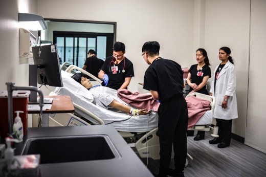 Katy students in the University of Houston College of Nursing train in simulation facilities, which offer hands-on clinical simulation training in a realistic environment. (Courtesy University of Houston College of Nursing) 