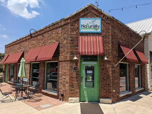 Naturally Cafe is located in Gruene Lake Village. (Warren Brown/Community Impact Newspaper)