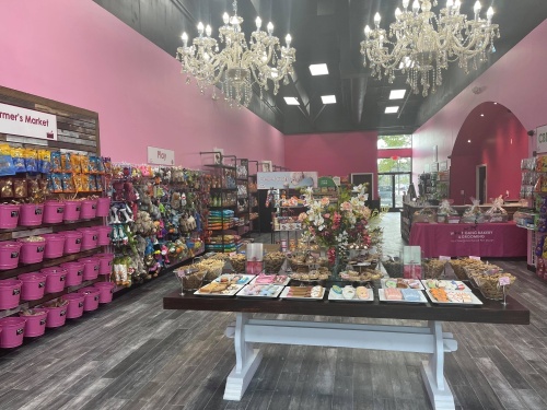 The bakery and grooming service opened its Woodforest location Aug. 6 and offers treats and a luxury spa service for pets. (Courtesy Woof Gang Bakery and Grooming)