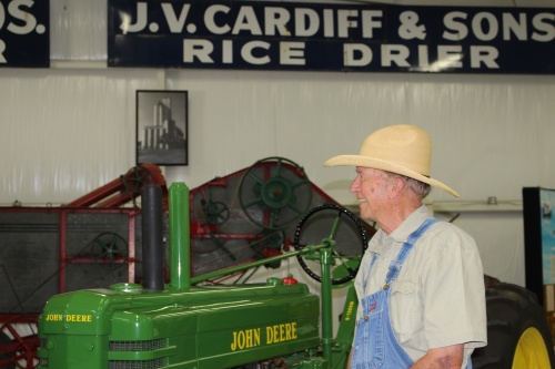 Katy resident Stanley Short discovered the Model B John Deere tractor in 2010 and began a six-year restoration project. (Rynd Morgan/Community Impact Newspaper)