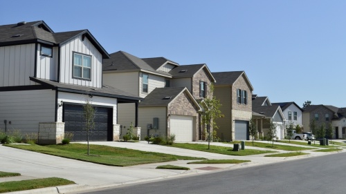 Most Summerlyn West homes were built in the last year by Centex. (Taylor Girtman/Community Impact Newspaper)