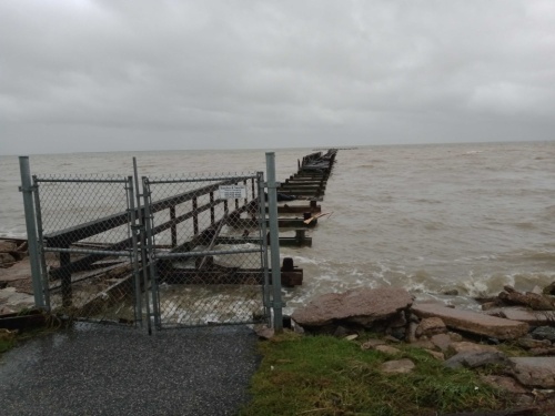 The 1,000-foot pier was destroyed by hurricane waves. (Courtesy city of Seabrook)