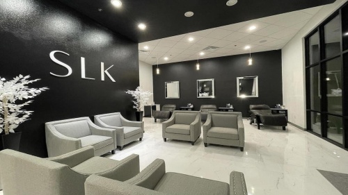 SLK Skin Klinics’ reception and skin bar area at its now open location in Fort Worth. (Courtesy SLK Skin Klinics)