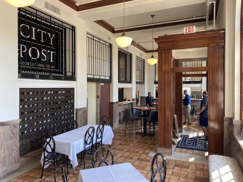 City Post Chophouse opened its oyster bar and market in June. (Trent Thompson/Community Impact Newspaper)