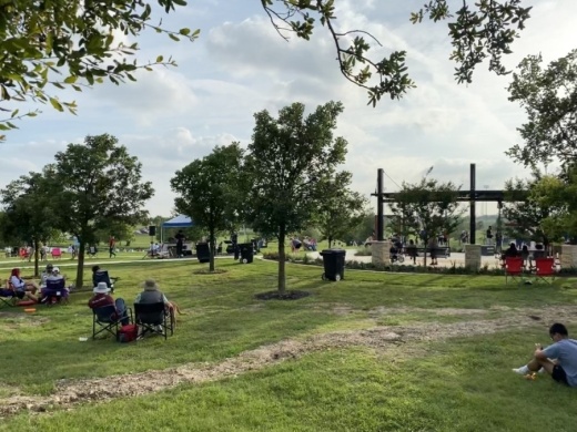 round rock residents watching a movie in yodlers point in old settlers park