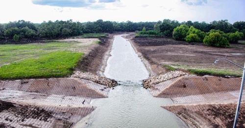 Corps officials said the reservoir gates close when there are more than 2 inches of rain upstream of the dam or 1 inch downstream.  (Laura Aebi/Community Impact Newspaper)