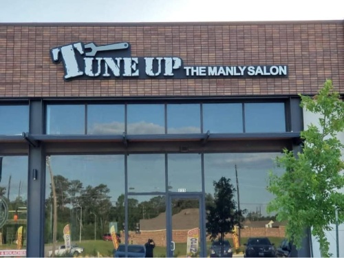 (Courtesy Tune Up: The Manly Salon)