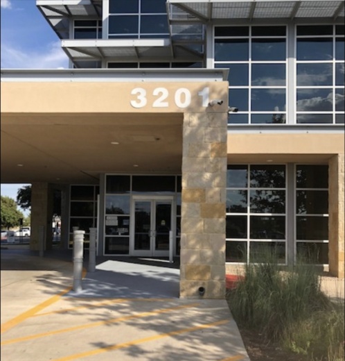 the front door of the austin avenue medical plaza