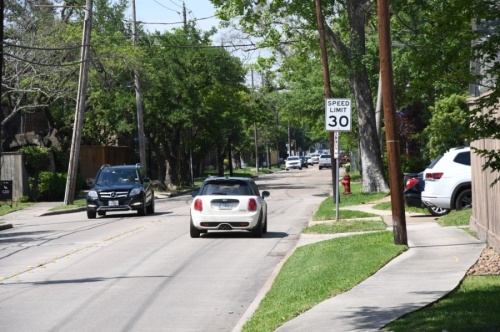 Starting in November, the city of West University Place will begin installing new speed limit signs across the entire city. (Hunter Marrow/Community Impact Newspaper)