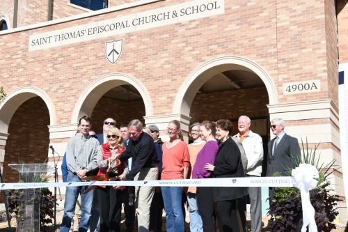 With an Oct. 30 ribbon-cutting, Saint Thomas’ Episcopal Church and School celebrated the opening of its renovated church sanctuary and Lower School buildings. A renovated academic building will soon serve the school’s Middle and Upper school students. (Hunter Marrow/Community Impact Newspaper)