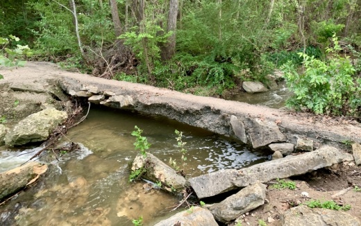 Lakeway City Council approved a plan Nov. 1 to upgrade the Hurst Creek crossing. (Greg Perliski/Community Impact Newspaper)