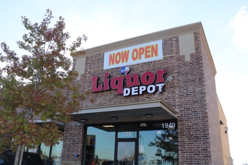 Liquor Depot Buda opened in late October in Buda. (Zara Flores/Community Impact Newspaper).