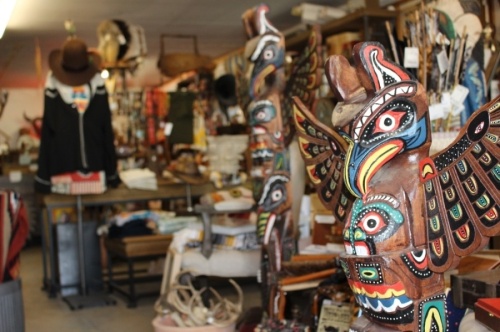 Cloud Chief and Co. offers a variety of Native American artifacts and gifts, such as sterling silver and turquoise jewelry, clocks and natural rocks. (Community Impact Newspaper staff)