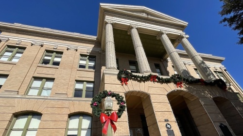 Williamson County Courthouse at Christmas