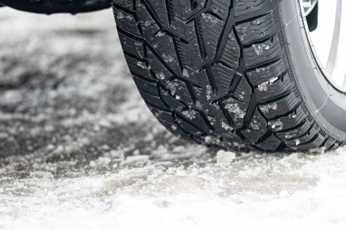 Lakeway Drive is partially closed due to icy road conditions. (Stock image)