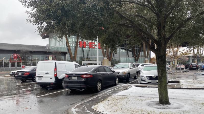 H-E-B to close most Central Texas locations at 5 p.m. Feb. 3 due to winter weather conditions