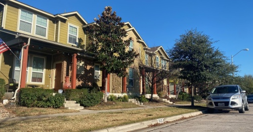 January 2022 was the second-most active start to a year in Central Texas for home sales, but closing sales decreased in the area, a new report shows. (Brooke Sjoberg/Community Impact Newspaper)