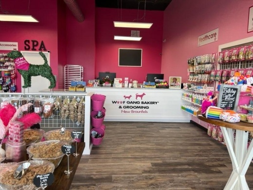 The new location will offer grooming, treats and pet supplies. (Courtesy Woof Gang Bakery & Grooming)