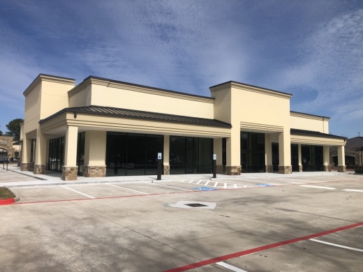 A former Ace Hardware location is undergoing renovations. (Andrew Christman/Community Impact Newspaper)