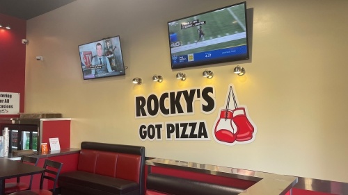 Rocky's Got Pizza interior
