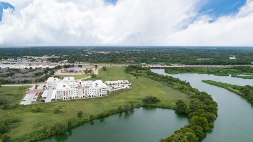 Riverview will be along Clear Creek on Wesley Drive near I-45 in League City. (Courtesy WB Property Group)