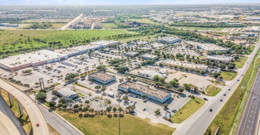 Round Rock Crossing, a shopping center located at the intersection of I-35 and SH 45, has come under new ownership. (Courtesy B.H. Properties)