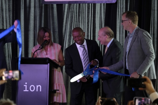 Host Deborah Duncan, Houston Mayor Sylvester Turner, Rice University President David Leebron and Ion Director Jan Odegard cut the ribbon at The Ion grand opening. (Photo by George Wiebe/Community Impact Newspaper)