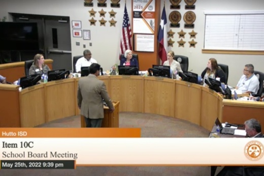 Henry Gideon speaks to the HISD board of trustees