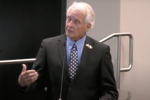 Veterans Advisory Board Chair Les Presmyk shares updates at the Town Council meeting on June 14. (Screen capture from YouTube)