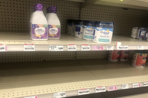 Formula shelves at the H-E-B in Southwest Austin were mostly empty June 3. (Glorie Martinez/Community Impact Newspaper) 