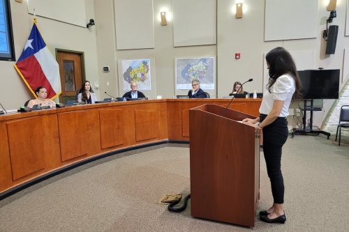 Bianca King addresses the Lakeway City Council at its June 21 meeting. (Jennifer Schaefer/Community Impact Newspaper)
