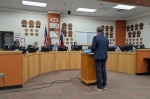 Photo of Glenn Graham presenting to the HISD board of trustees