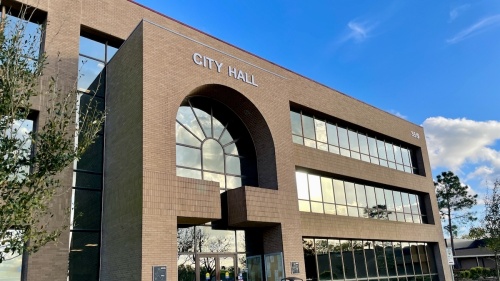 After a debate hashing out the details of a proposed change to Pearland City Council’s ethics ordinance, council members voted unanimously to postpone the second and final reading of the item to July 11. (Andy Yanez/Community Impact Newspaper)