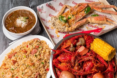 Crawfish Cafe has a variety of seafood options and sauces to choose from. (Courtesy Crawfish Cafe)