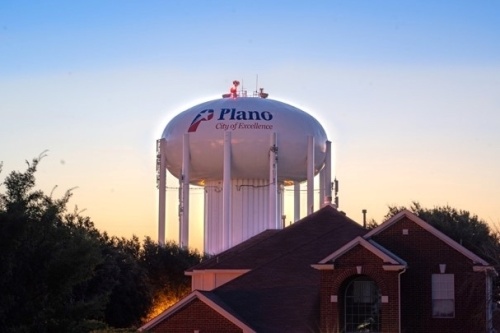 Plano water tower. 