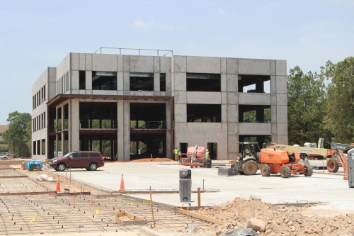 A Physician Center is under development at Vision Park Boulevard. (Andrew Christman/Community Impact Newspaper)