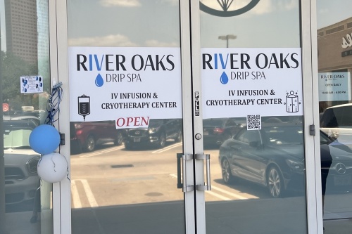 River Oaks Drip Spa opened July 15. The spa offers a variety of wellness services for its customers such as IV vitamin infusions, IV hydration infusions, red-light therapy and cryotherapy. (Sofia Gonzalez/Community Impact Newspaper)