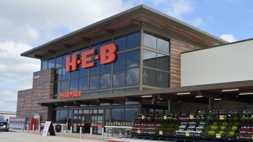 This H-E-B off Ronald Reagan Boulevard in Leander opened in November. (Community Impact staff)