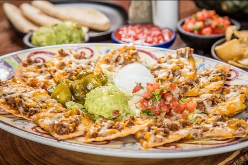 Mexican Inn Cafe serves traditional Mexican dishes such as fresh-ground masa corn tortillas, chicken and sautéed shrimp fajitas and brisket tacos. (Courtesy Mexican Inn Cafe)