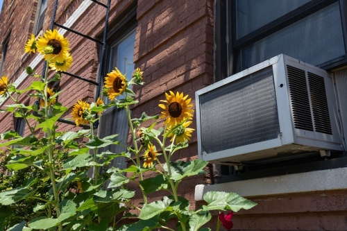 Meals on Wheels Inc. of Tarrant County will provide air conditioner window units to eligible residents in the county. (Courtesy Adobe Stock)