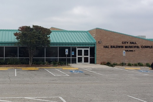 Schertz applicants can deliver applications to the Hal Baldwin Municipal Complex. (Jarrett Whitener/Community Impact Newspaper)