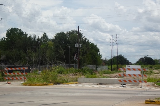 Construction on a project extending Gessner Road from West Road to Fallbrook Drive began last summer and has since been put on hold. (Mikah Boyd/Community Impact Newspaper)