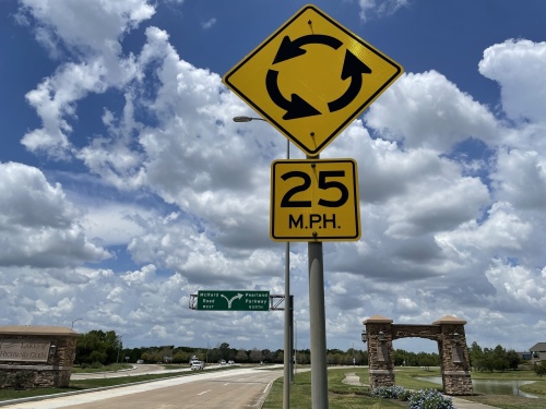 The Pearland Parkway traffic circle looks different for drivers, and it has caused a lot of emotion for residents in the area. (Andy Yanez/Community Impact Newspaper)