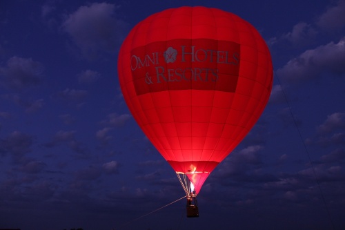 The Omni Hotels and Resorts air balloon will make two more stops in Virginia and Georgia after its appearance in Frisco. (Colby Farr/Community Impact Newspaper)