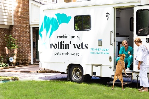 Rollin' Vets is a full-service mobile veterinary clinic that brings the vet to patients' driveways. (Courtesy Rockin' Pets, Rollin' Vets)