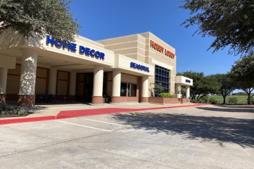 The store is open in time for the upcoming holiday season. (Deeda Lovett/Community Impact Newspaper)